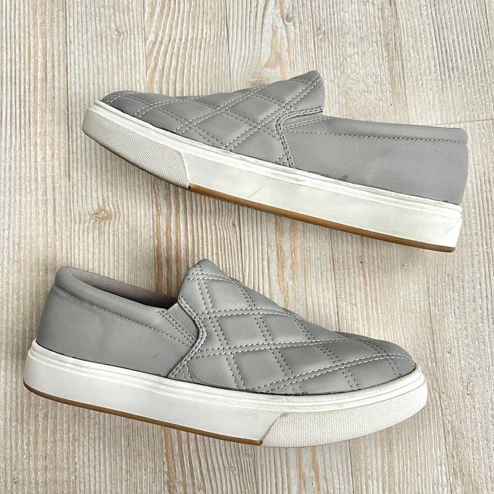 Steve Madden Coulter Quilted Slip On Sneaker - Picture 3 of 6